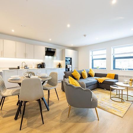 Modern 2 Bed Near Wythenshawe Hospital And Manchester Airport With Parking Luaran gambar