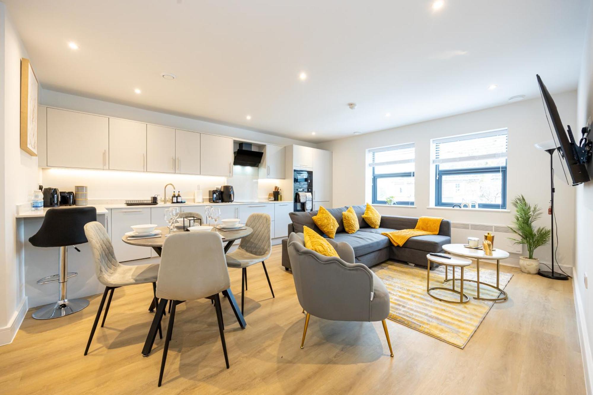 Modern 2 Bed Near Wythenshawe Hospital And Manchester Airport With Parking Luaran gambar