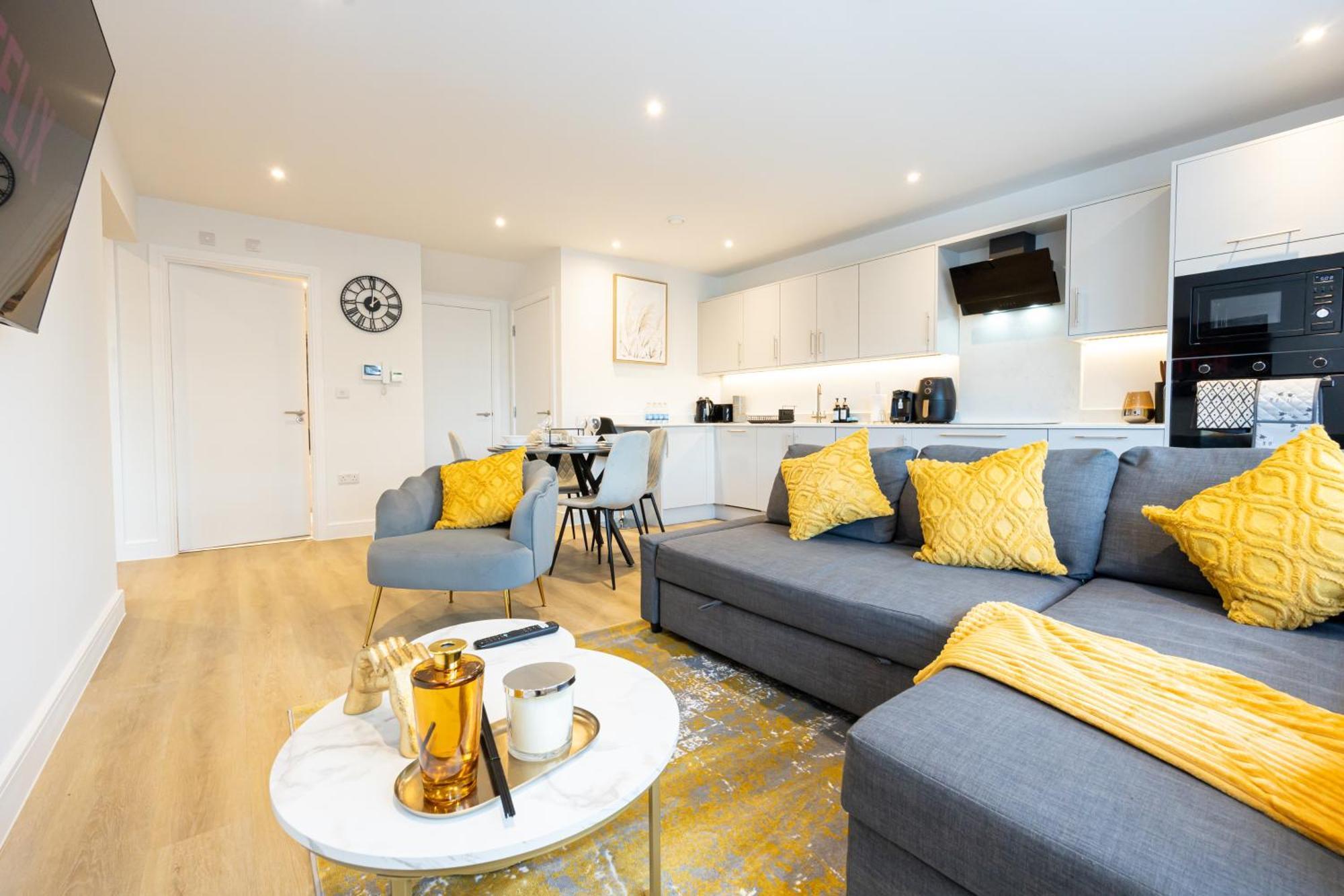 Modern 2 Bed Near Wythenshawe Hospital And Manchester Airport With Parking Luaran gambar