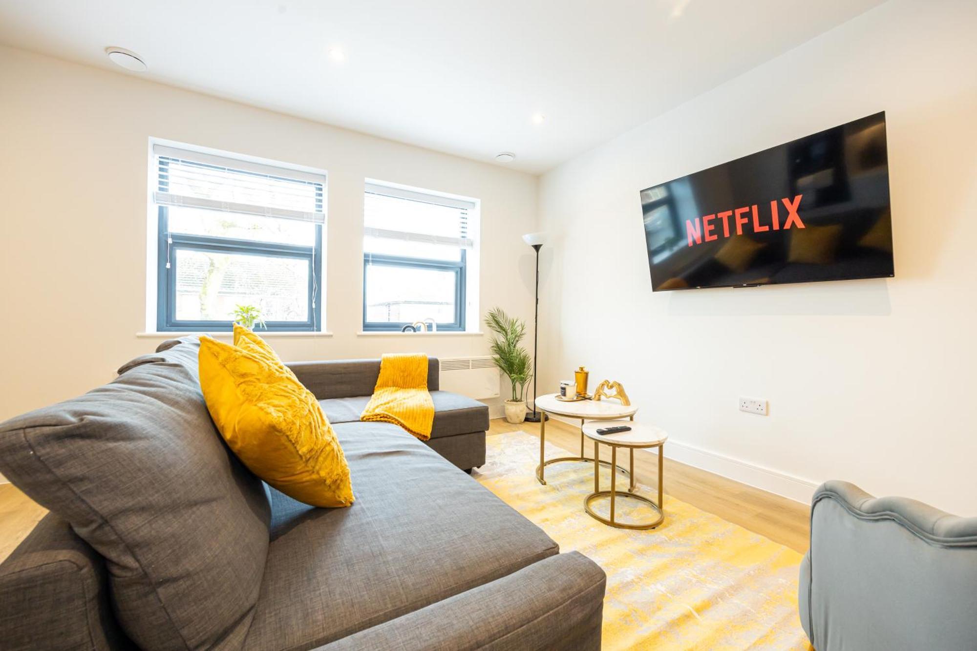 Modern 2 Bed Near Wythenshawe Hospital And Manchester Airport With Parking Luaran gambar